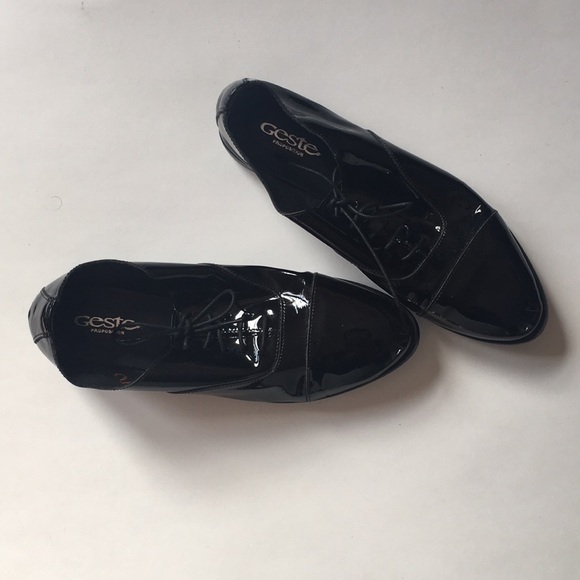 Geste Italian patent leather Oxford flat shoes - Picture 6 of 7